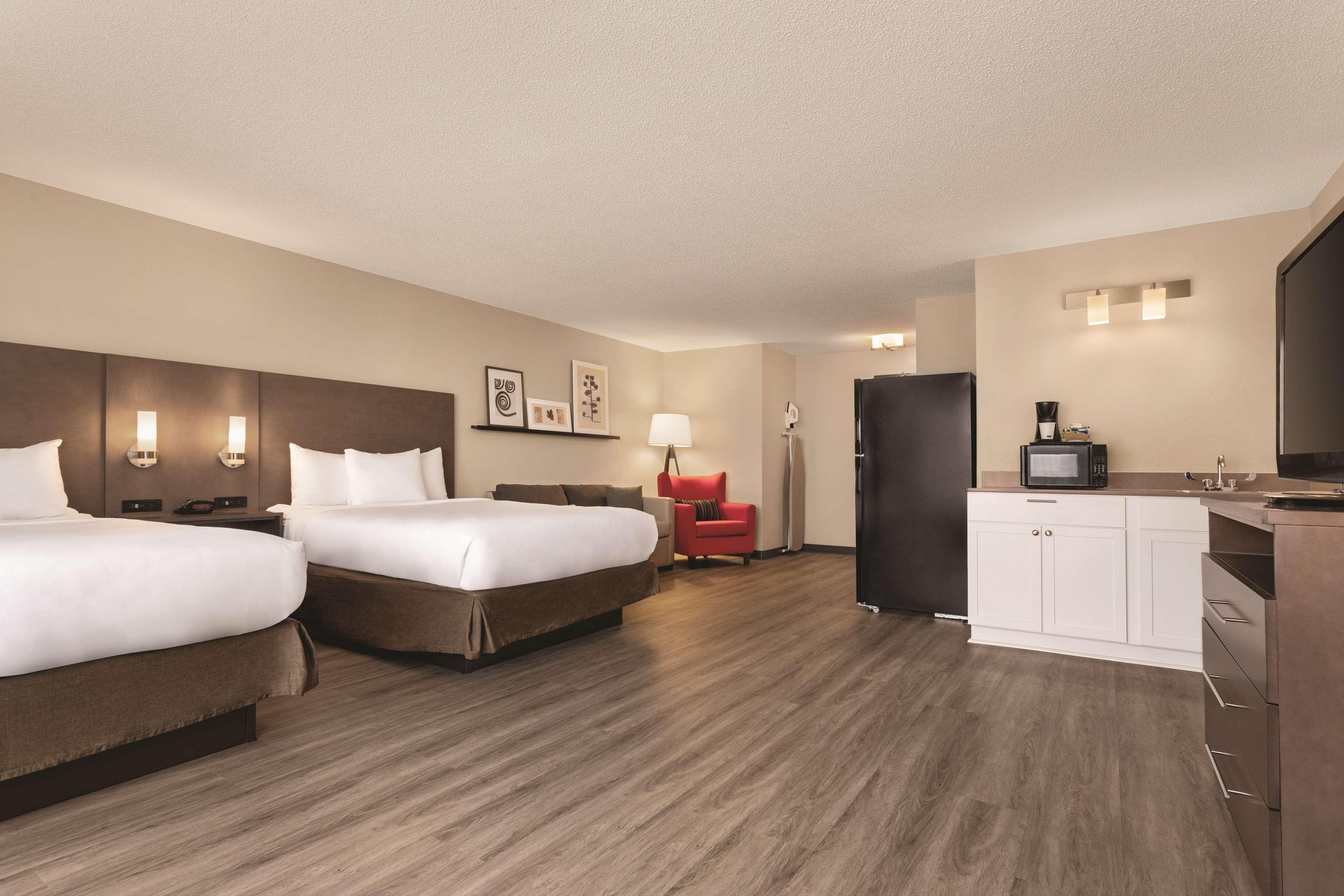 Country Inn & Suites By Radisson, Buffalo, Mn Buitenkant foto
