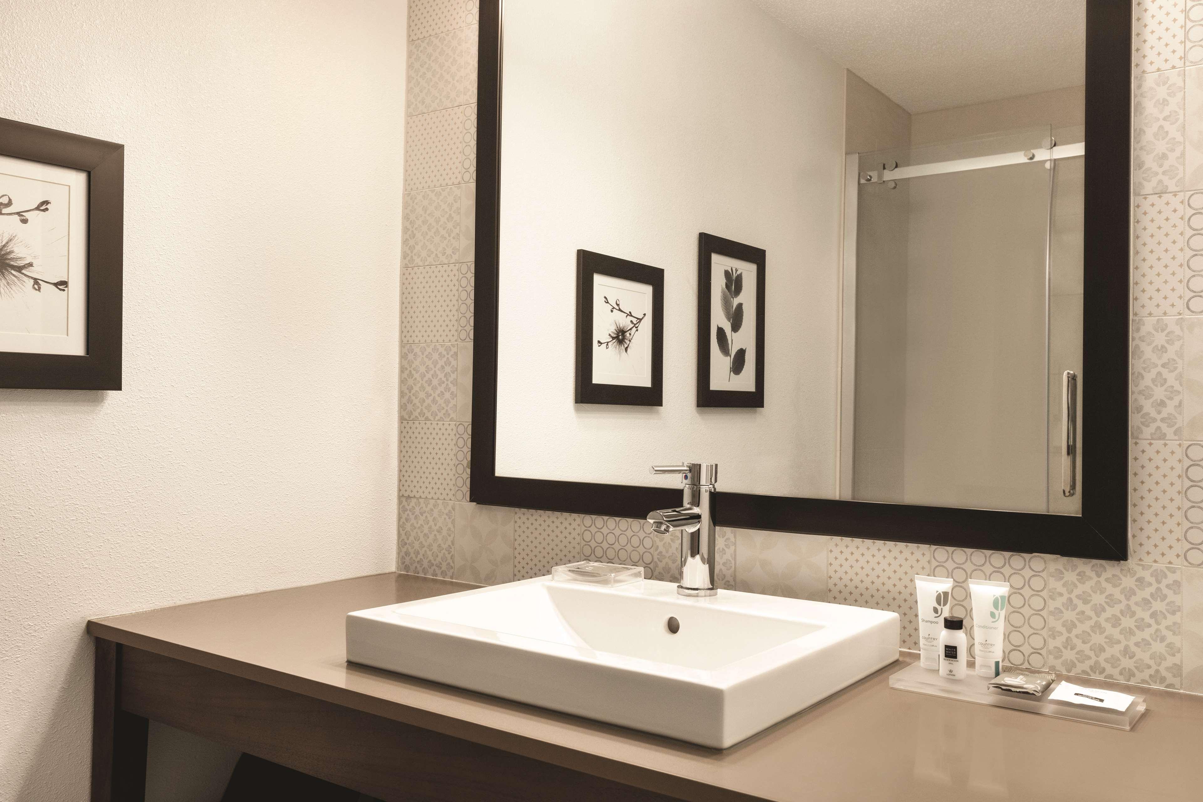 Country Inn & Suites By Radisson, Buffalo, Mn Buitenkant foto