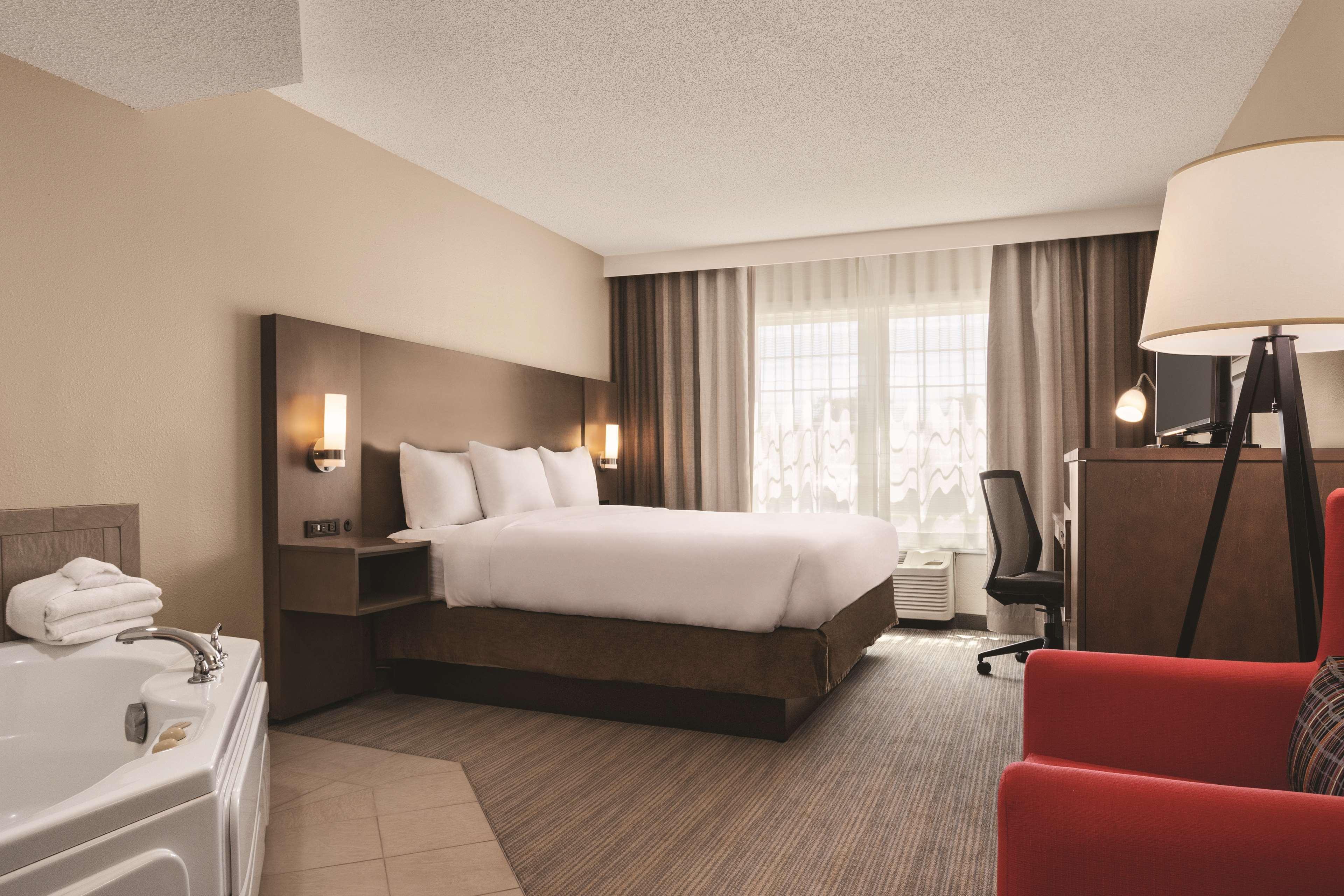 Country Inn & Suites By Radisson, Buffalo, Mn Buitenkant foto