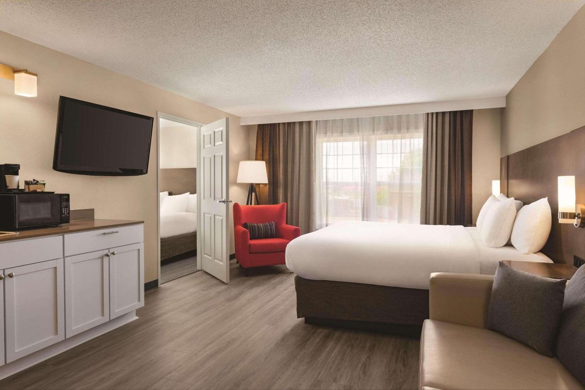 Country Inn & Suites By Radisson, Buffalo, Mn Buitenkant foto